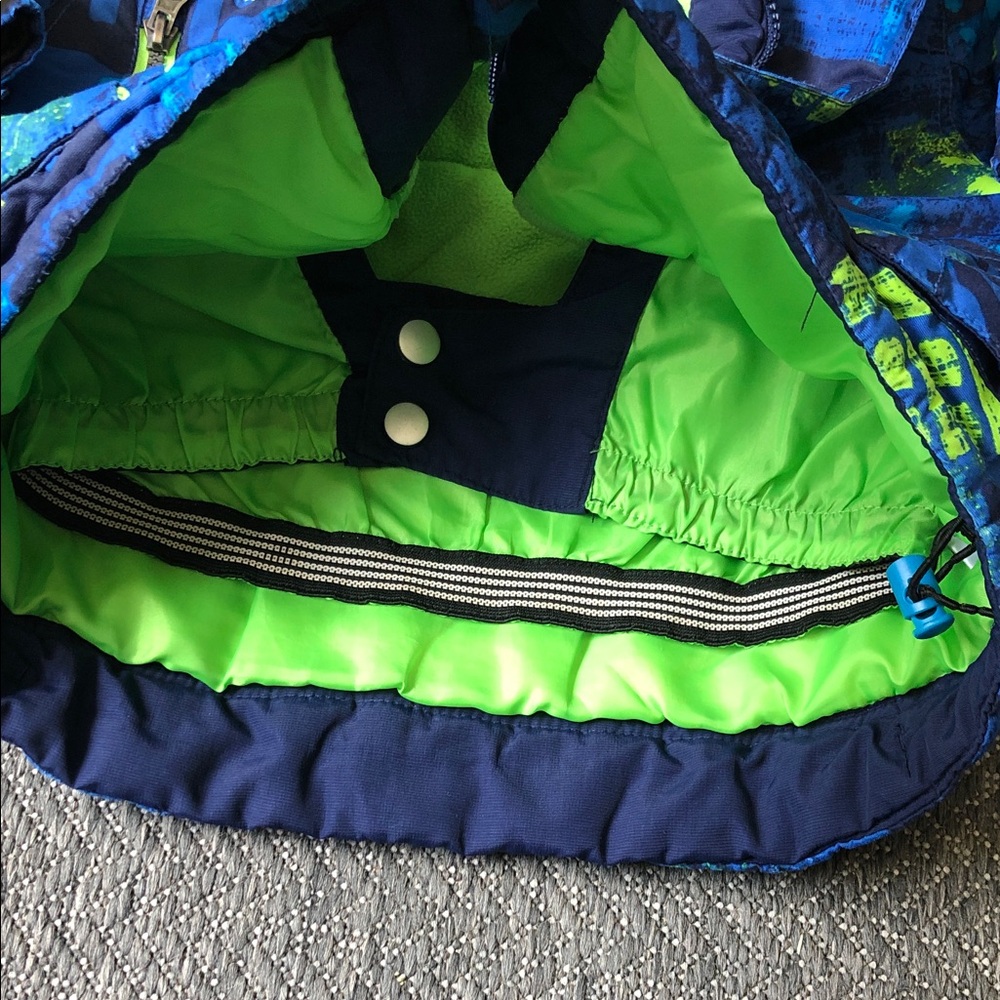 Tag Kids Blue Puffer winter Jacket with Neon Green Lining - Picture 4 of 10
